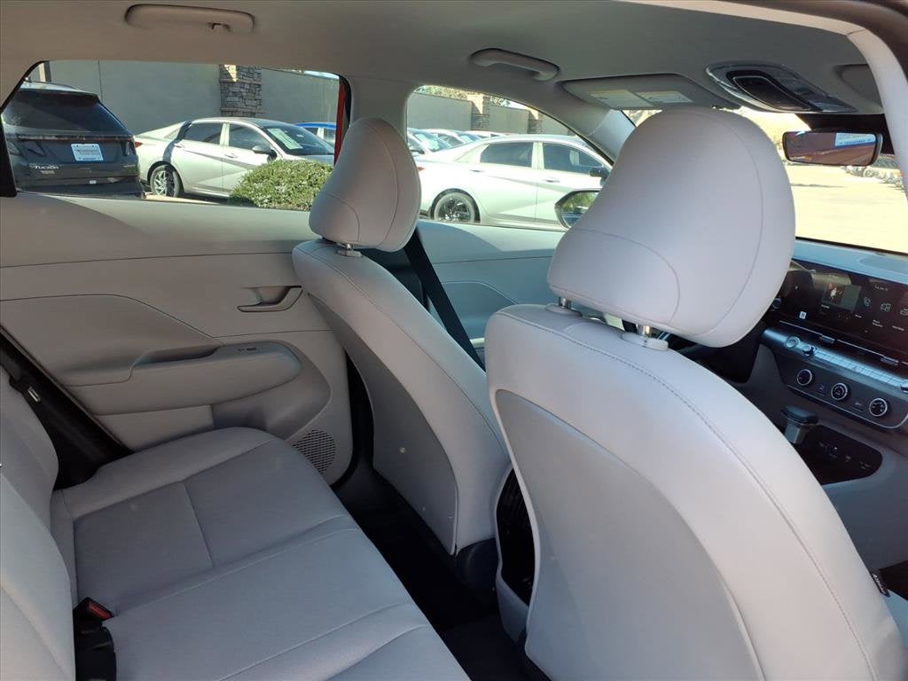 2026 Hyundai KONA SE