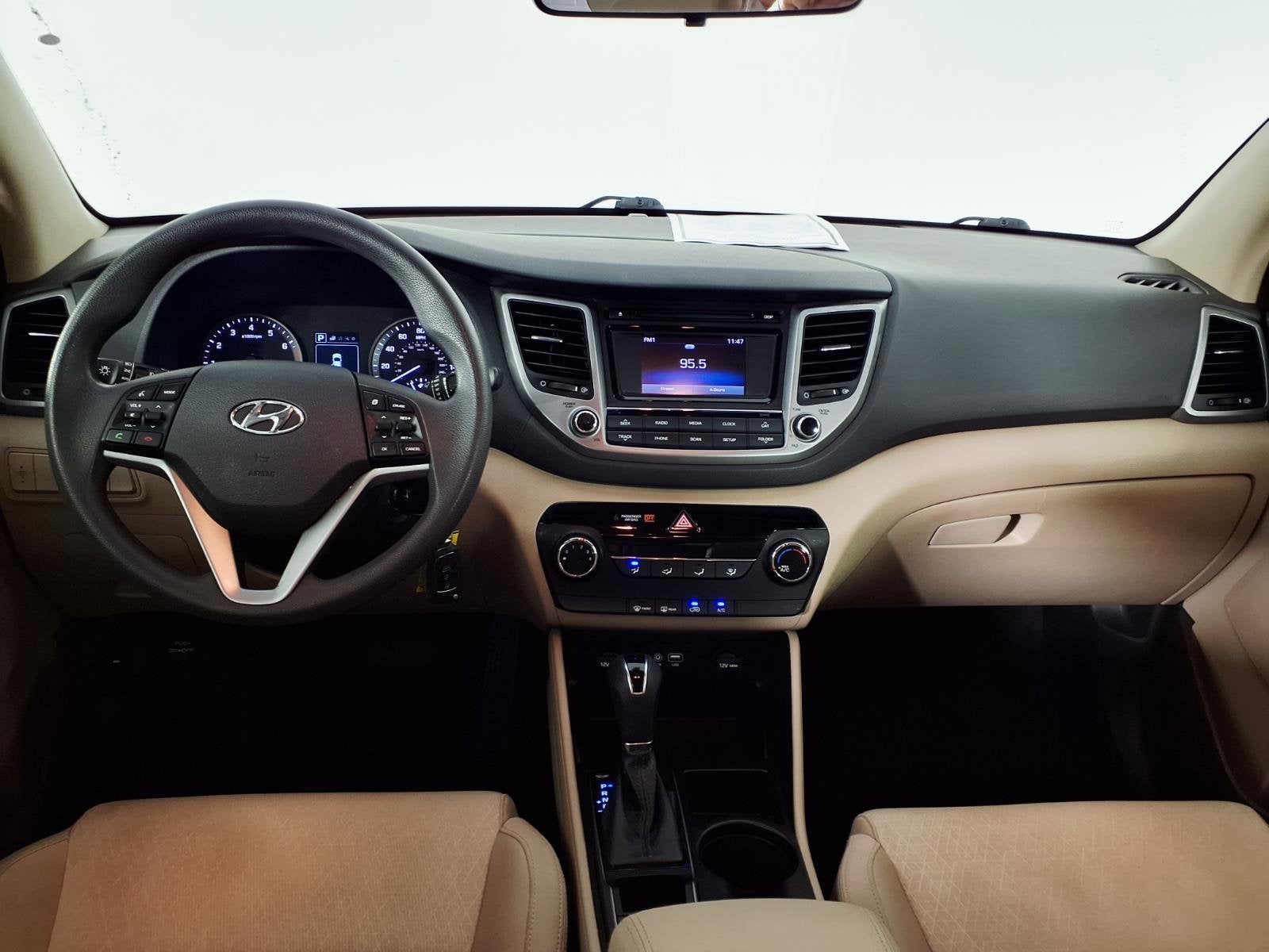2017 Hyundai TUCSON SE
