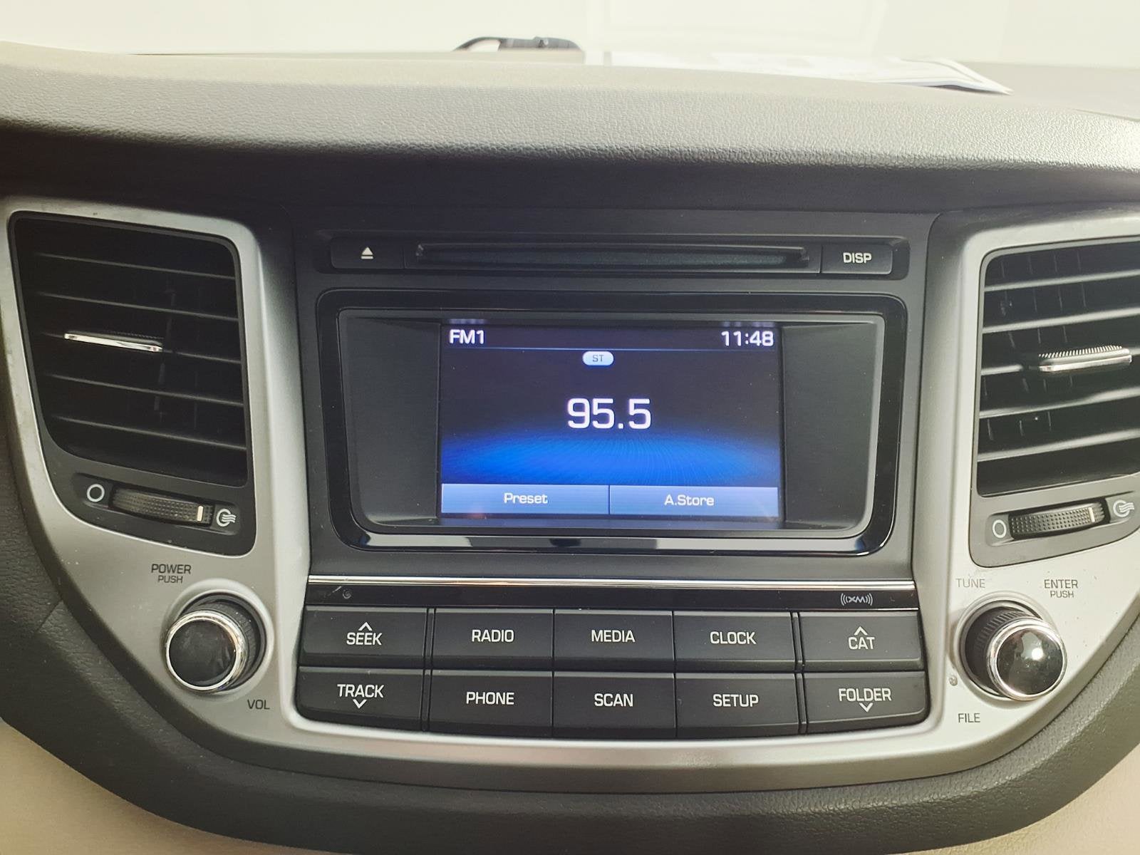 2017 Hyundai TUCSON SE