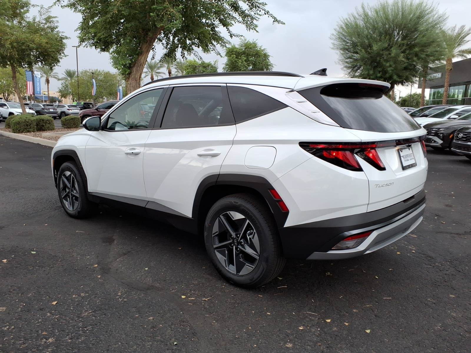 2026 Hyundai TUCSON HYBRID SEL