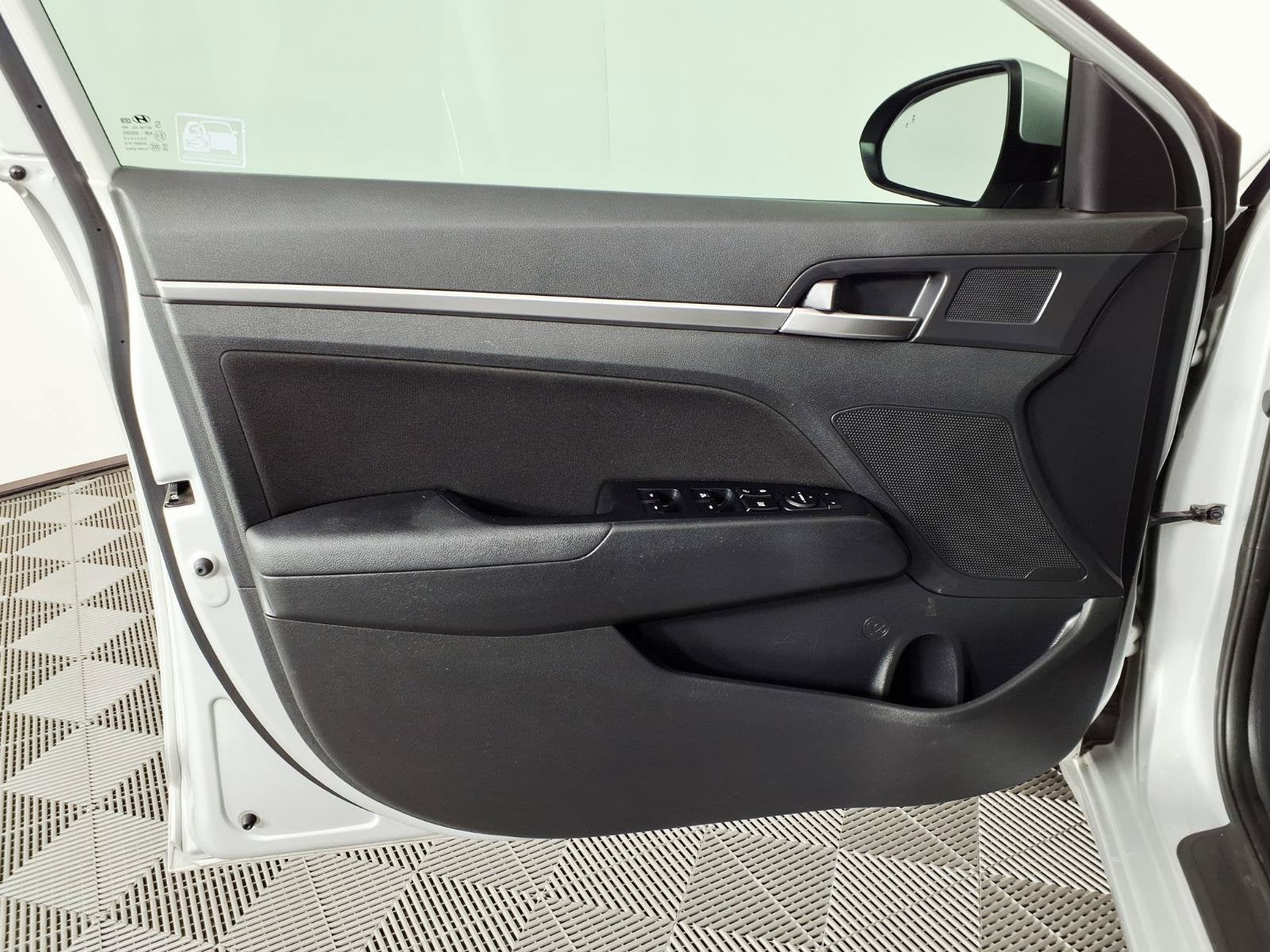 2019 Hyundai ELANTRA Value Edition