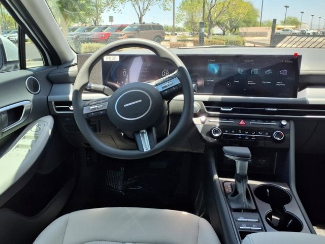 2025 Hyundai SONATA SE
