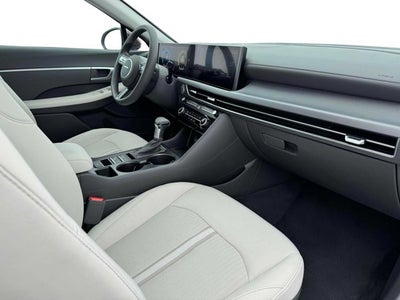 2025 Hyundai SONATA SE