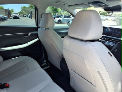 2025 Hyundai SONATA SE