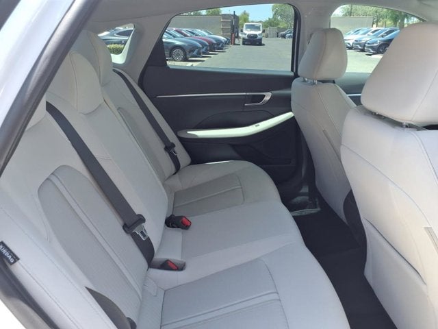 2025 Hyundai SONATA SE