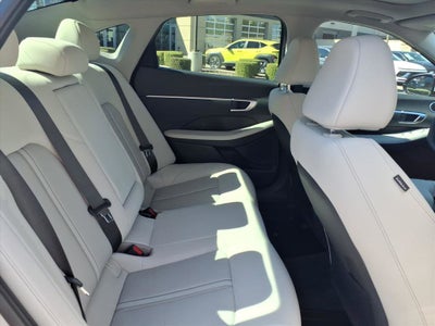 2026 Hyundai SONATA HYBRID SEL