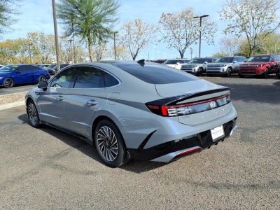 2026 Hyundai SONATA HYBRID SEL