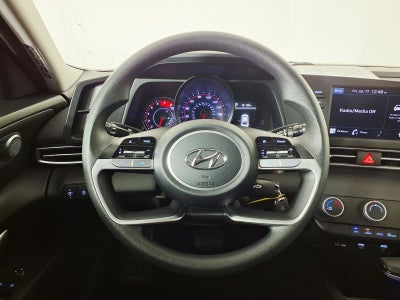 2023 Hyundai ELANTRA SE