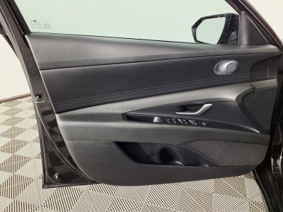 2023 Hyundai ELANTRA SE