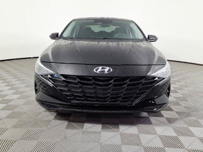 2023 Hyundai ELANTRA SE