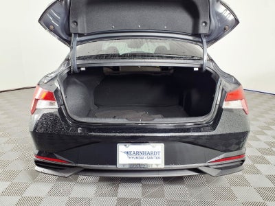 2023 Hyundai ELANTRA SE