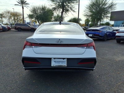 2026 Hyundai ELANTRA SE