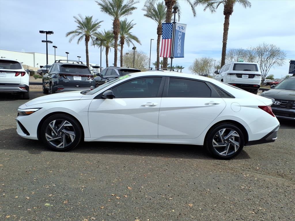 2025 Hyundai ELANTRA SEL Sport