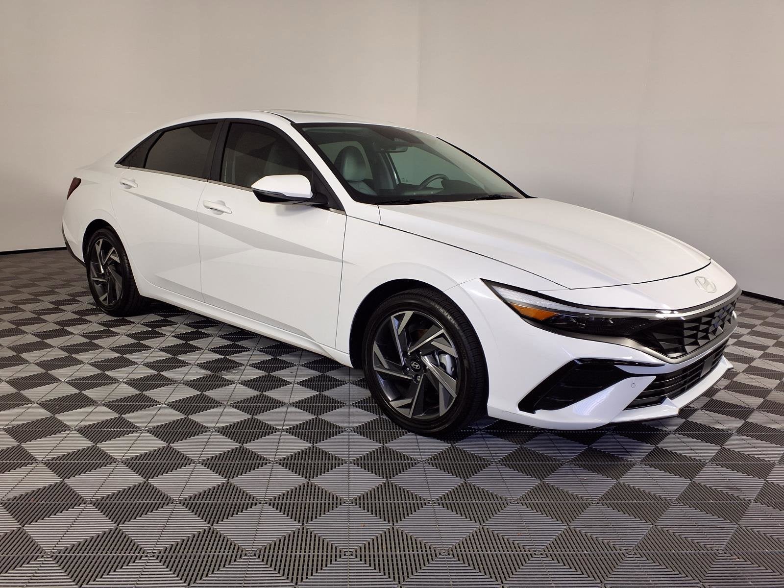 2024 Hyundai ELANTRA HYBRID Limited