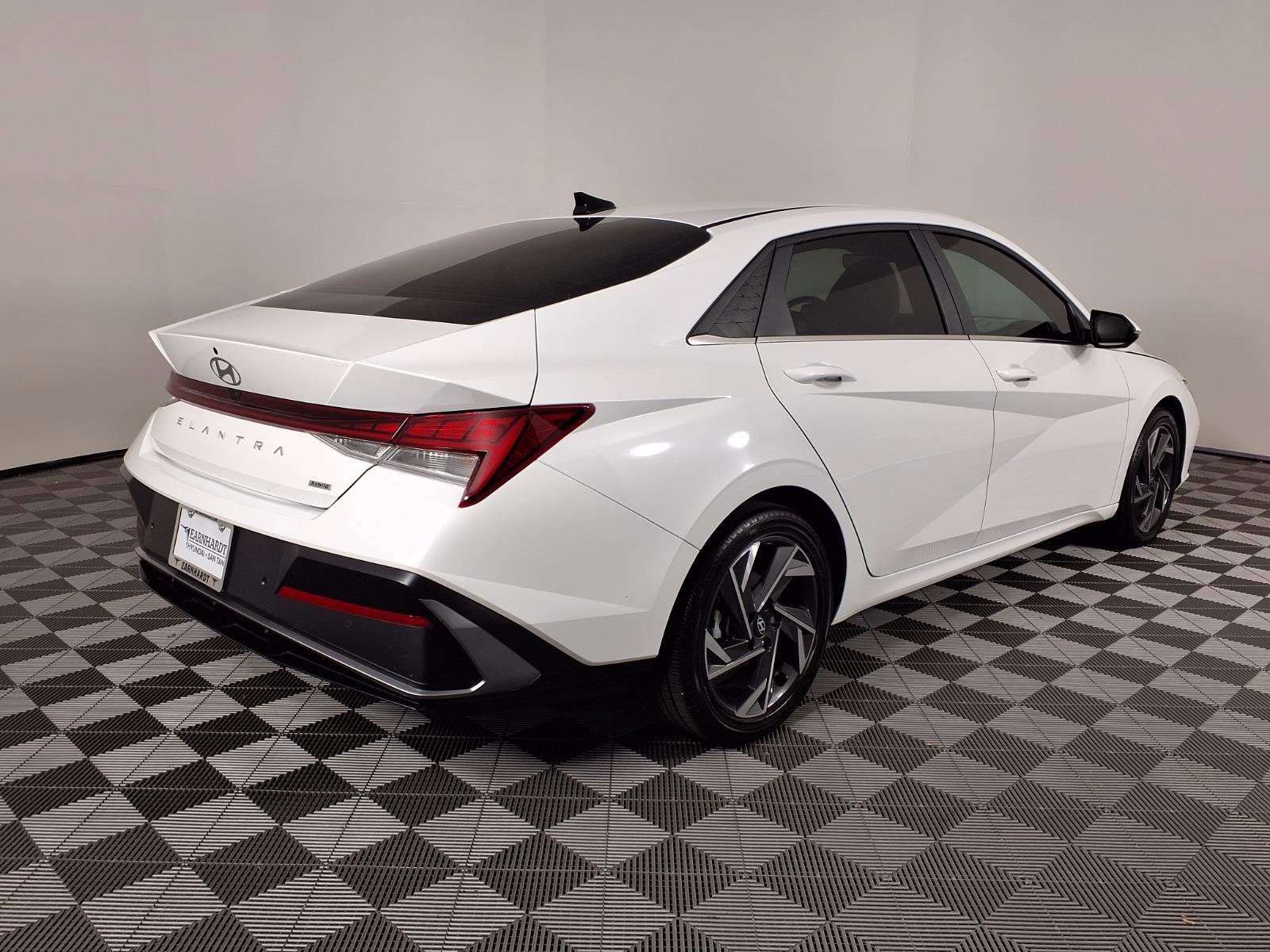 2024 Hyundai ELANTRA HYBRID Limited