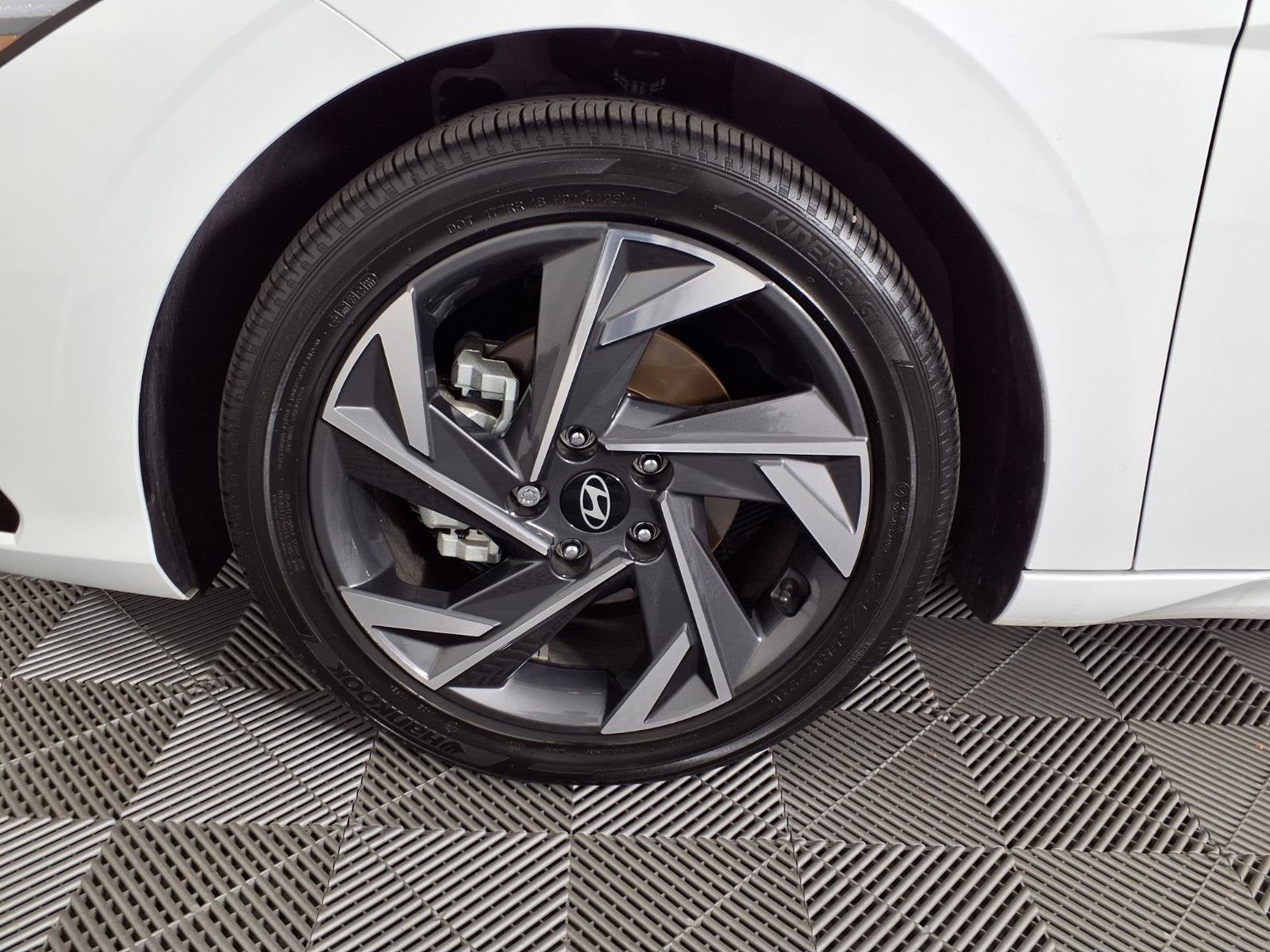 2024 Hyundai ELANTRA HYBRID Limited