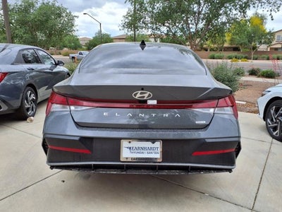 2025 Hyundai ELANTRA HYBRID Limited
