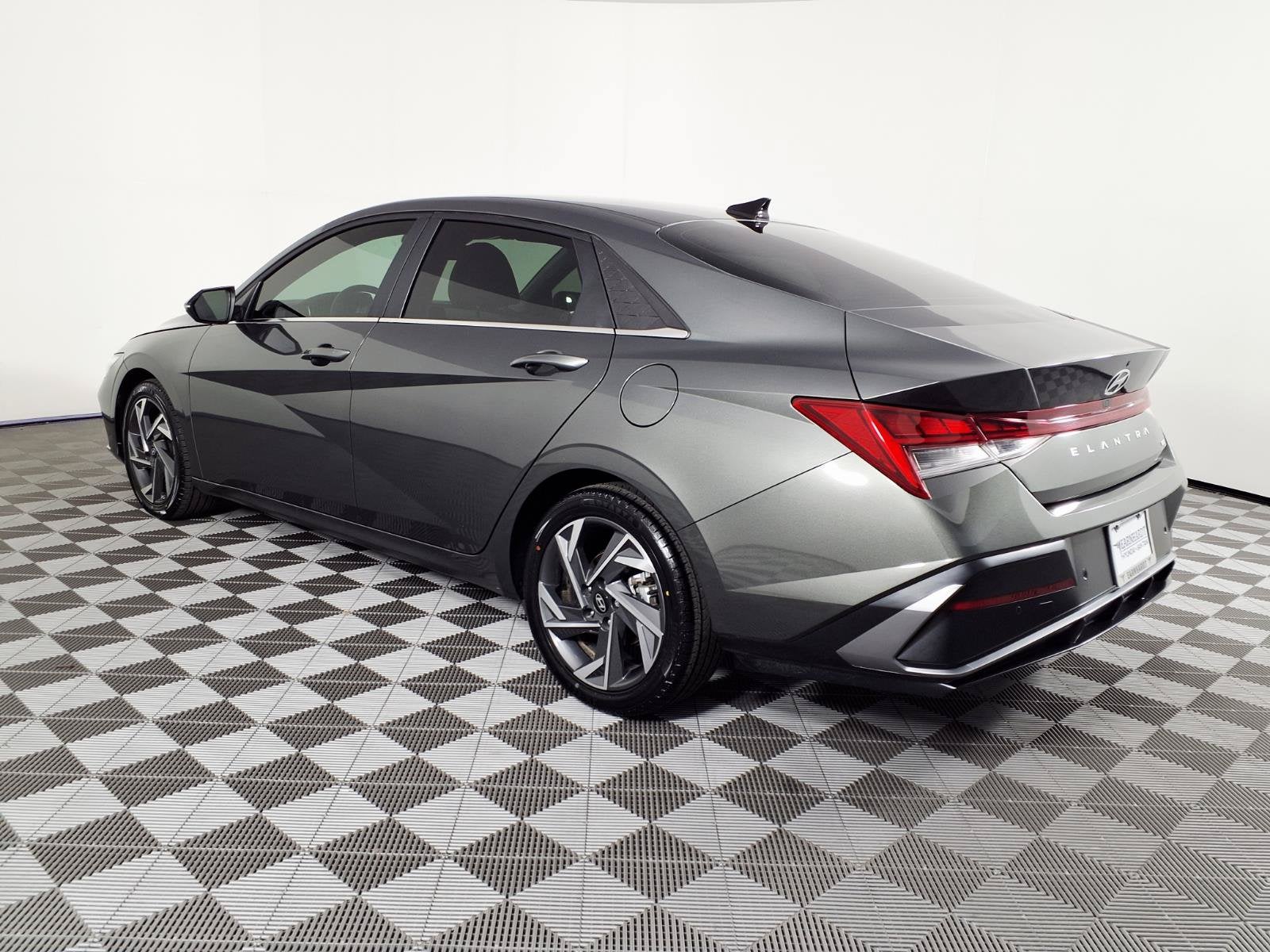 2024 Hyundai ELANTRA HYBRID Limited
