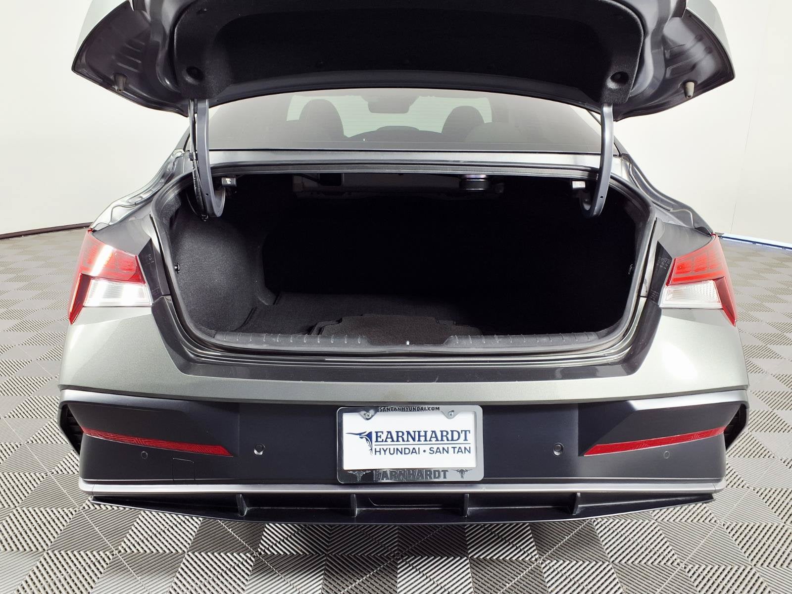 2024 Hyundai ELANTRA HYBRID Limited