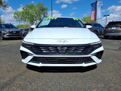 2025 Hyundai ELANTRA Limited