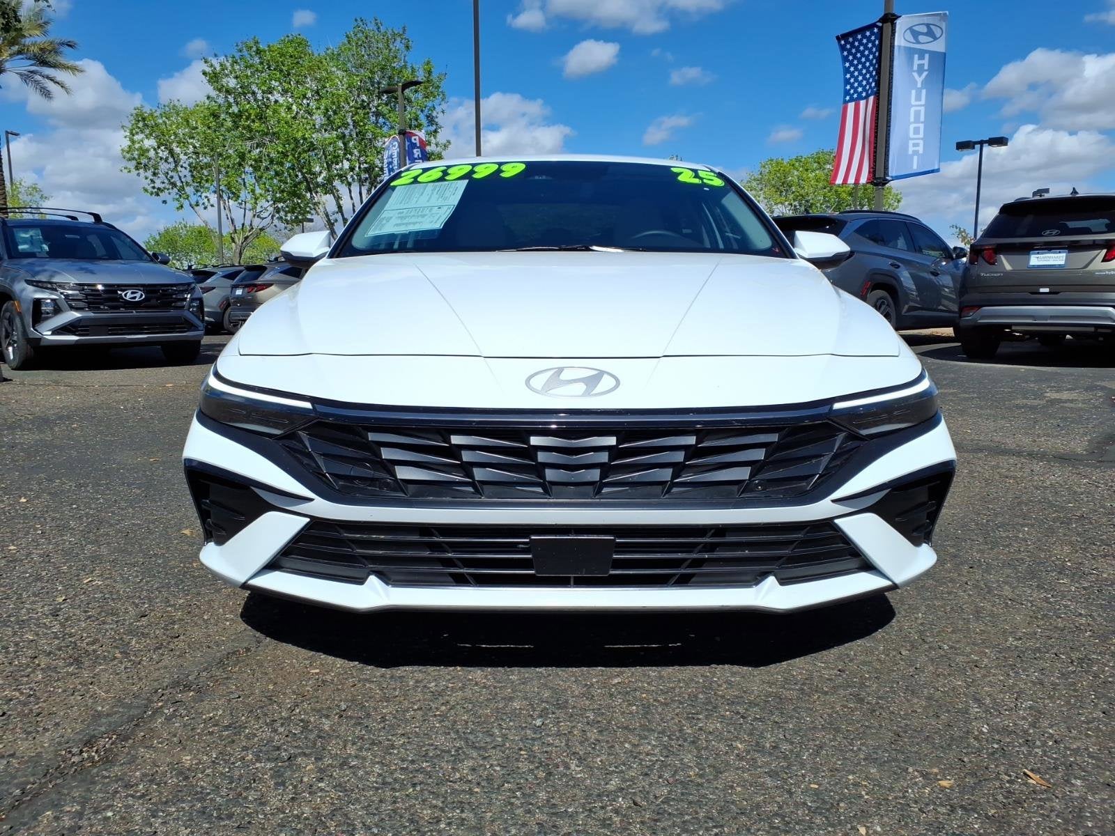 2025 Hyundai ELANTRA Limited