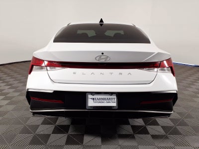 2025 Hyundai ELANTRA SEL Convenience