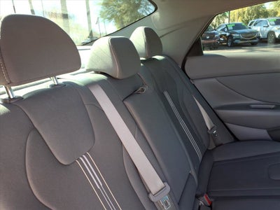 2025 Hyundai ELANTRA SEL Convenience