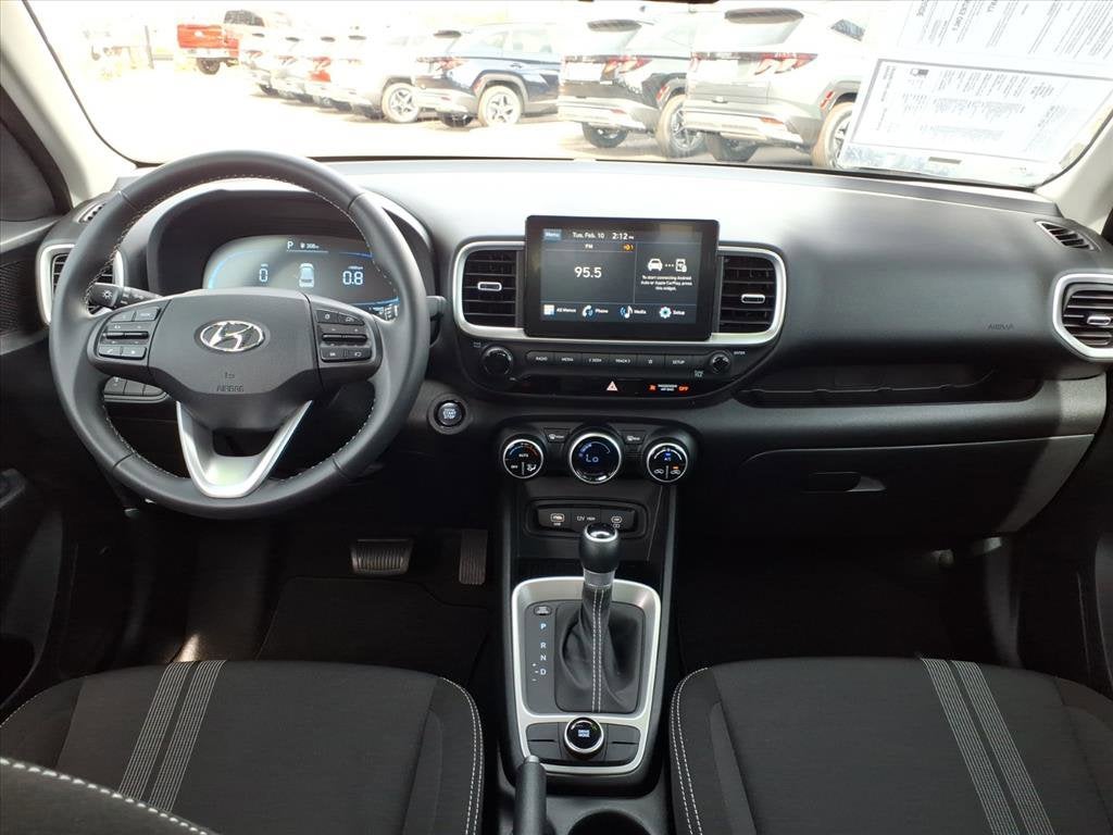 2025 Hyundai VENUE SEL