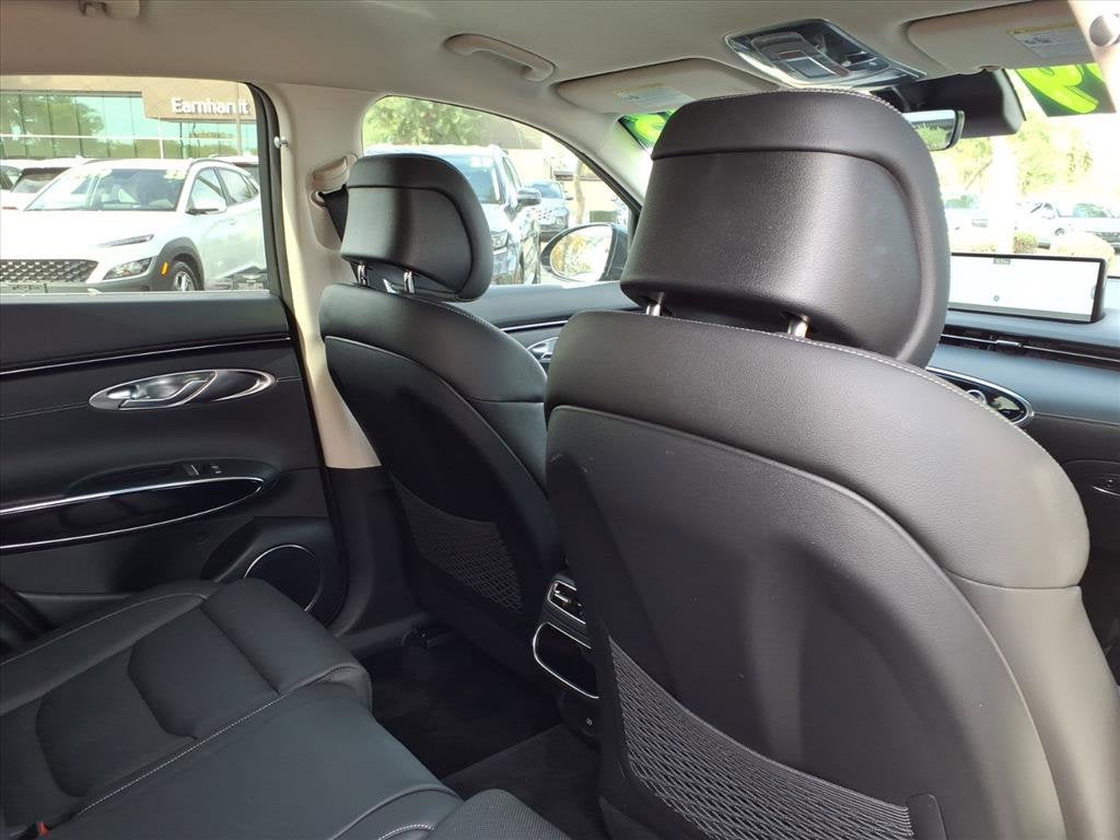 2023 Genesis GV70 2.5T