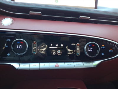 2023 Genesis GV70 2.5T