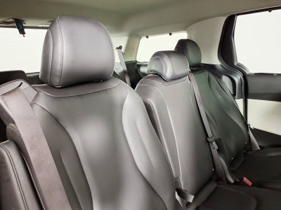 2024 Kia Carnival SX