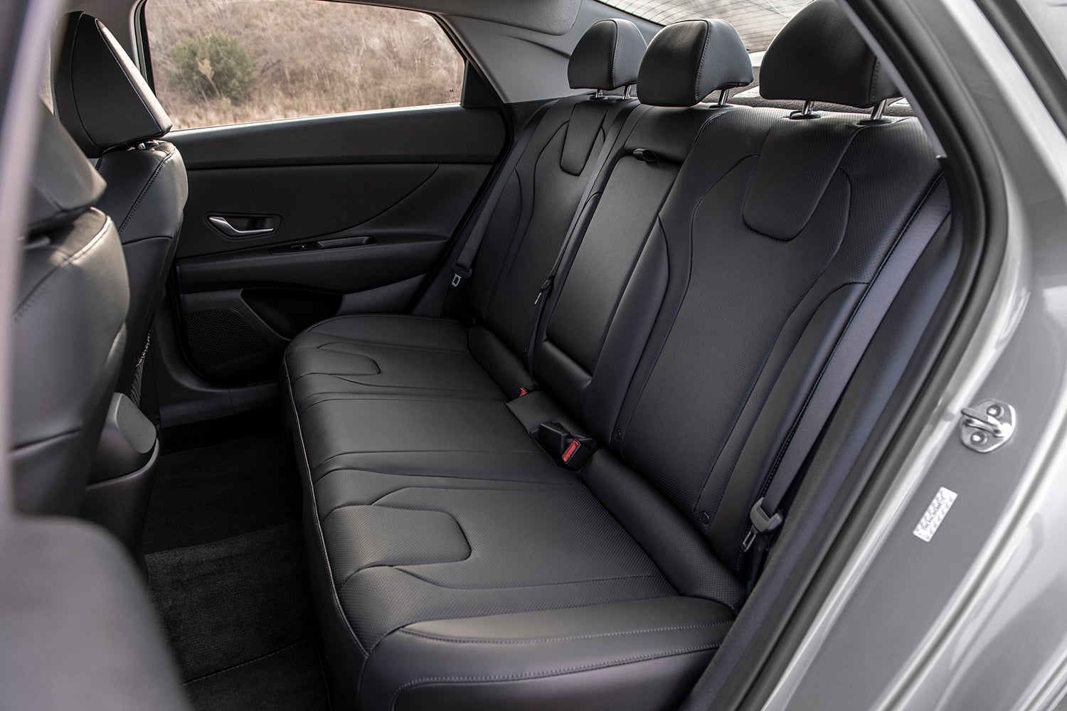 Image of the 2023 Hyundai Elantra Hybrid 2