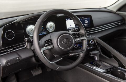 Earnhardt Hyundai San Tan in Gilbert AZ